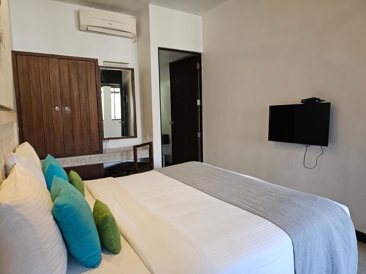 City Beds Negombo Extérieur photo
